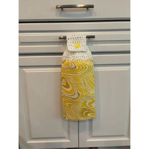 Crochet Top Kitchen Towel- swirls - Picture 1 of 2